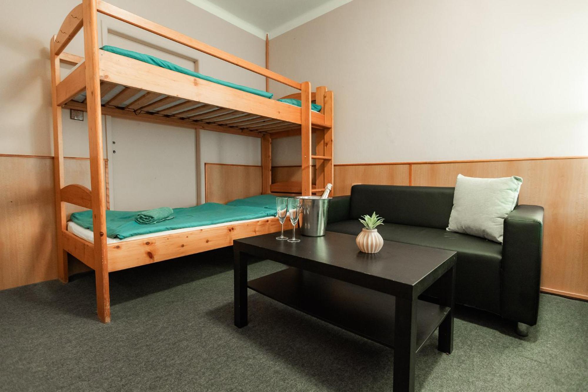 Hotel Rozkos Česká Skalice Стая снимка