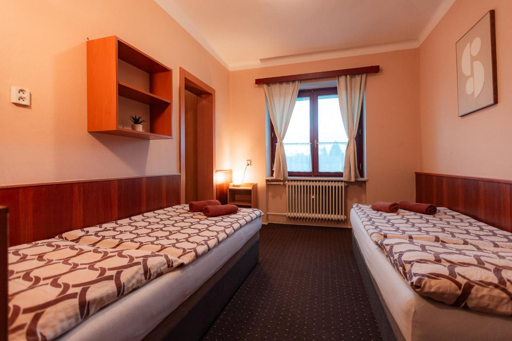 Hotel Rozkos Česká Skalice Стая снимка